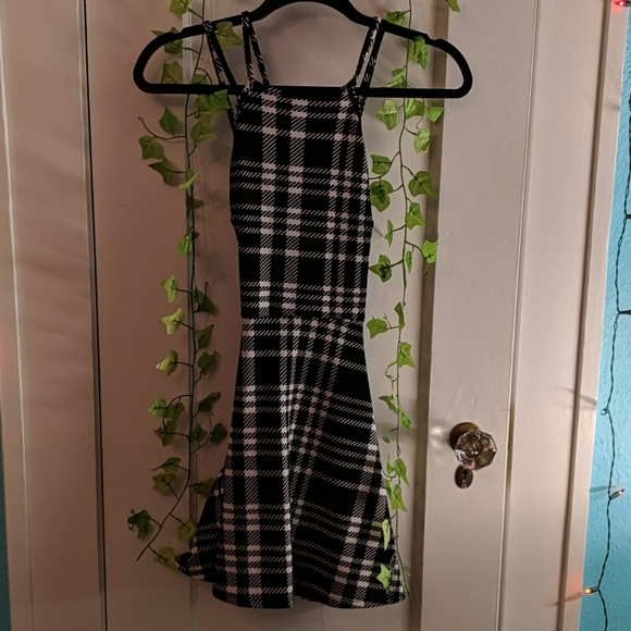 Clueless plaid skater dress - Picture 2 of 5